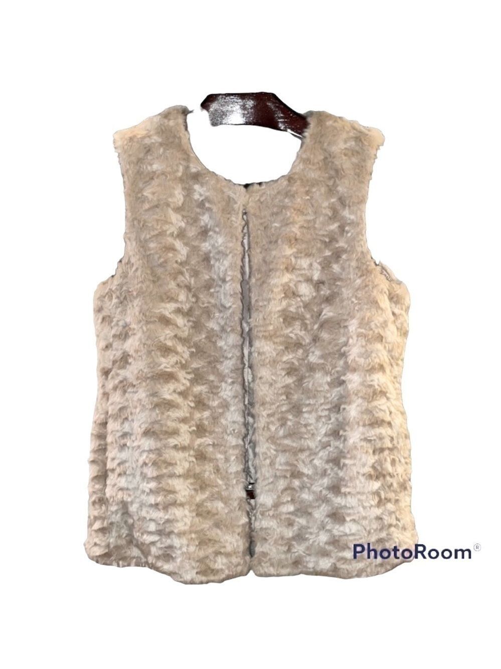 𝅺forever 21 Tan/Ivory Faux Fur Mottled Vest